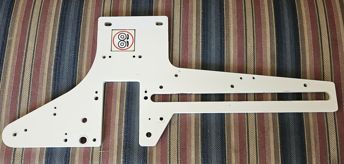 03047D2348 HAYSSEN R/R SIDE PLATE